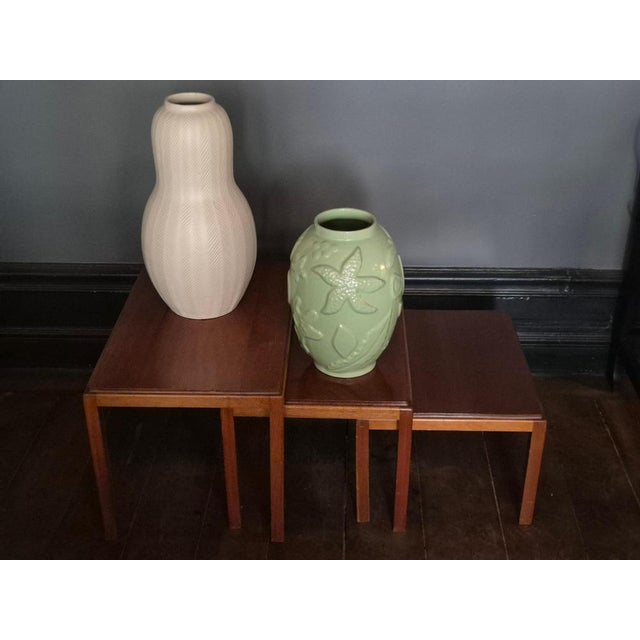 Mid-Century Modern Classic Nesting Table by Russell Gordon for Russel & Broadway, 1950s, Set of 3 For Sale - Image 9 of 13