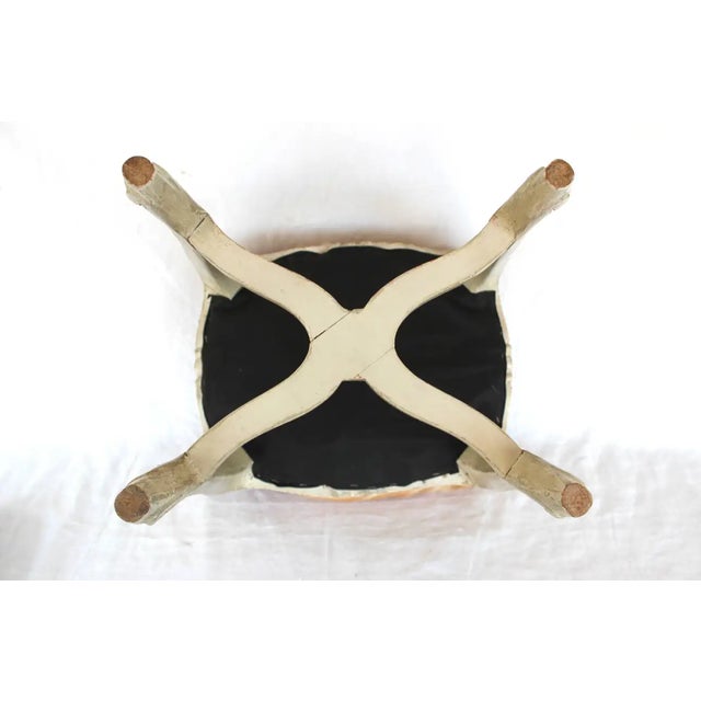 1960s Louis XV Style Stool For Sale In New York - Image 6 of 7