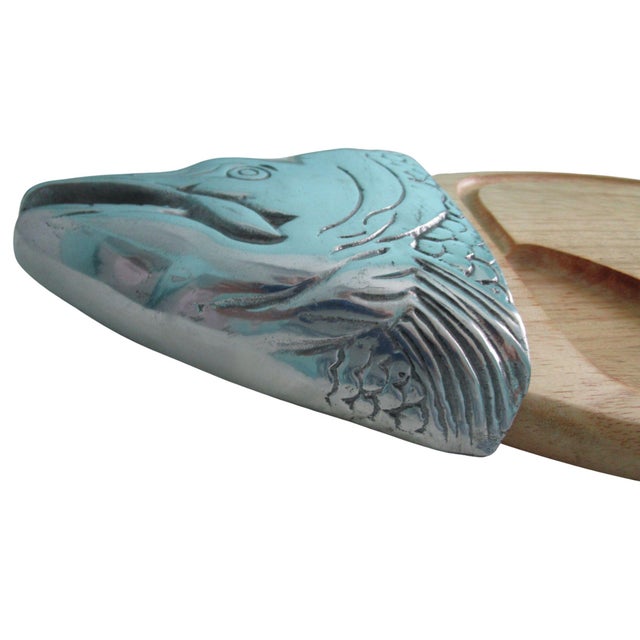 Wood Vintage Salmon Serving Trencher Board Wood Cast Aluminum Head and Tail Winsome Wood For Sale - Image 7 of 11