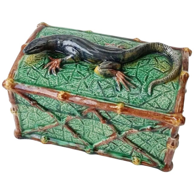 19th Century Victorian Saint Honore Les Bains Majolica Palissy Lizard Box For Sale In Austin - Image 6 of 6