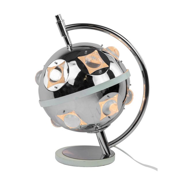 Oscar Torlasco Table Lamp in Chromed Metal and Cut Glass by Oscar Torlasco, Italy, 1970s For Sale - Image 4 of 10
