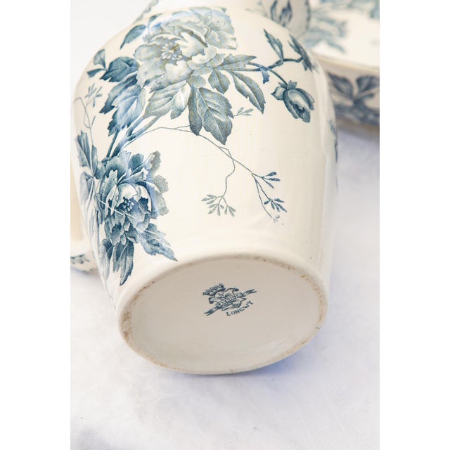 French Peonies Earth of Iron Blue Aguamanil and Jofaina from Lonwgy, 1890s, Set of 2 For Sale - Image 6 of 11