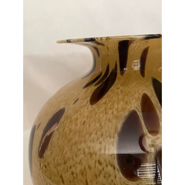 Contemporary Vintage Italian Art Glass Maestri Vetrai Vase, Oxblood & Gold For Sale - Image 3 of 10