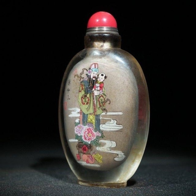 Vintage Inner-Painted Liuli Glass Snuff Bottle - Figural Scene For Sale In Los Angeles - Image 6 of 9
