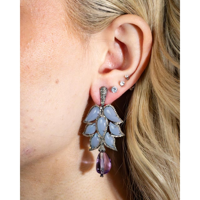 1990s Pair of Chandelier Earrings With 25.10ct Chalcedony, 2.50ct Diamonds, Amethyst For Sale In Nantucket - Image 6 of 6