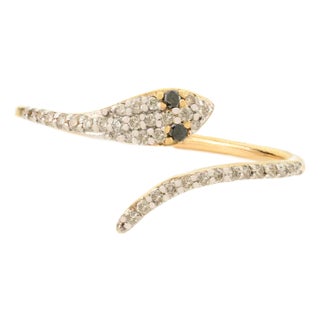 White and Black Diamond Snake Ring for Women in 14k Gold Size 6.5 For Sale
