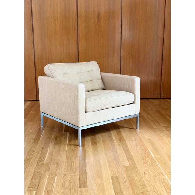 We are very pleased to offer a vintage Florence Knoll set, a Relaxed two-seater sofa and a chair for Knoll, circa...