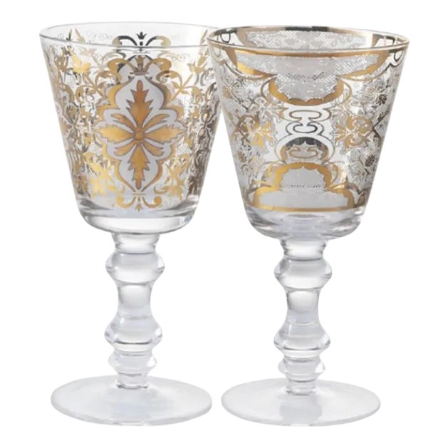 Damasco White Chalice Glasses by Livellara, Set of 2 For Sale
