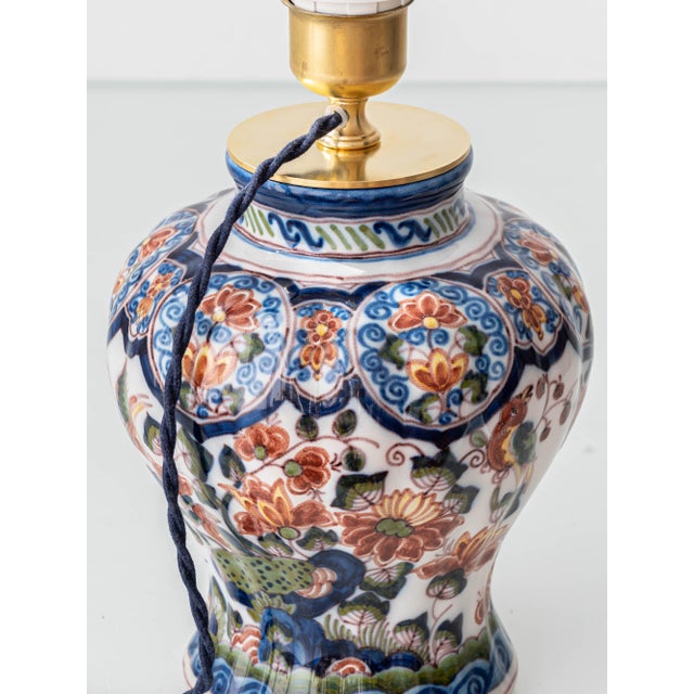Metal Delft Chinoiserie Polychrome Table Lamp by Tichelaar Makkum, 1950s For Sale - Image 7 of 15