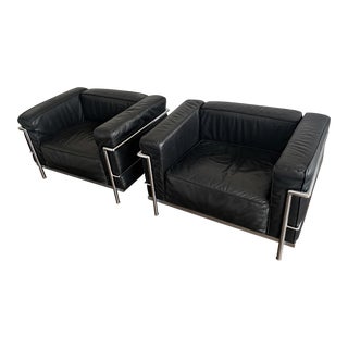 Le Corbusier Lc3 Grand Modele Lounge Arm Club Chairs - a Pair For Sale