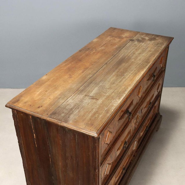 Brown Baroque Chest of Drawers in Walnut For Sale - Image 8 of 10