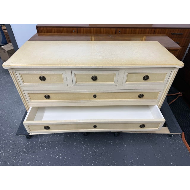 Early 20th Century French Louis XVI Creme Peinte Commode For Sale - Image 10 of 12