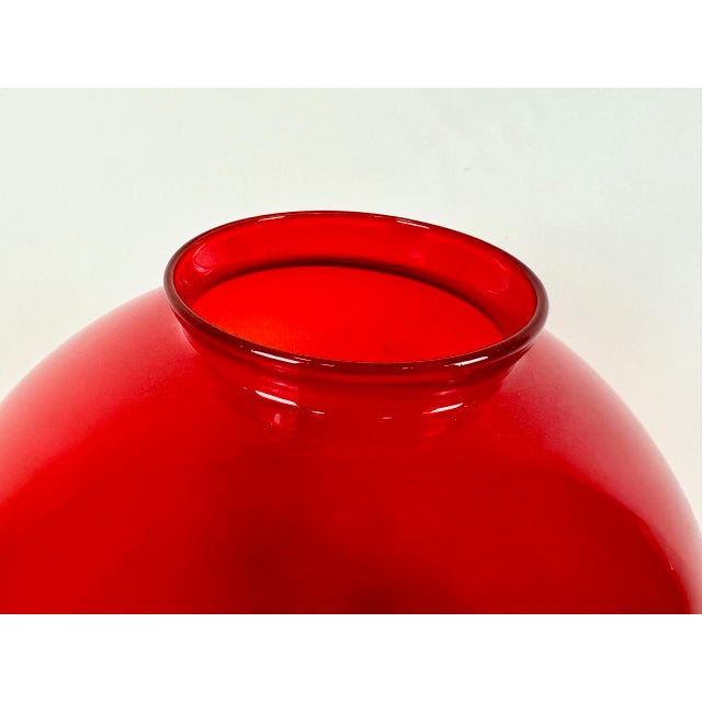 Large Space Age Ball Vase, 1970s, in Flawless conditions. Designed 1970 to 1979
