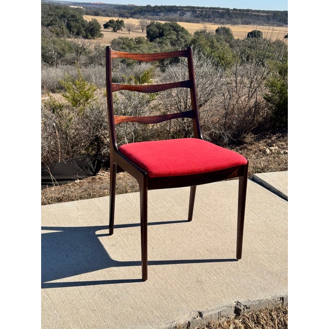 Brown Mid Century Modern Danish Rosewood Set of 6 Dining Chairs Attributed to Johannes Andersen For Sale - Image 8 of 10