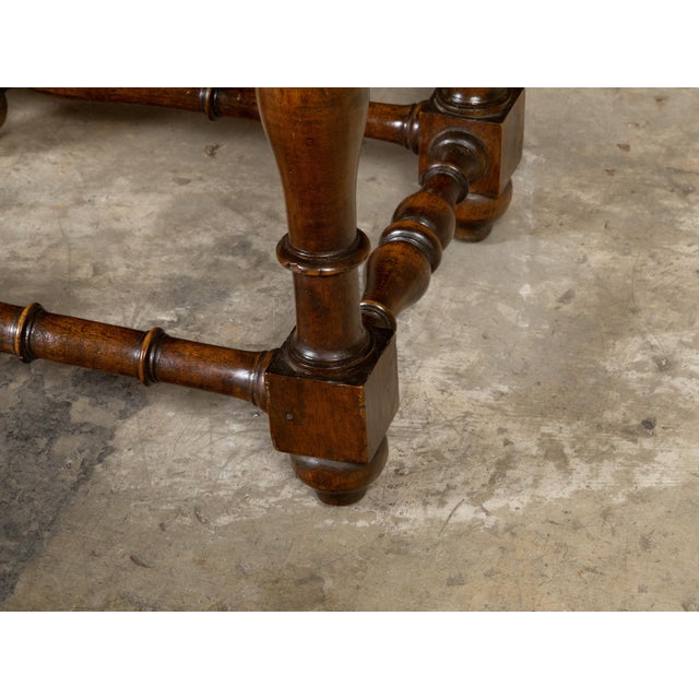 Italian Italian 1820s Walnut Bench with Red Fabric, Turned Legs and Stretchers For Sale - Image 3 of 11