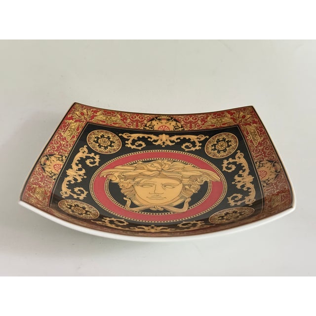 Ceramic Curved Medusa Bowl by Versace for Rosenthal, 1993 For Sale - Image 7 of 7