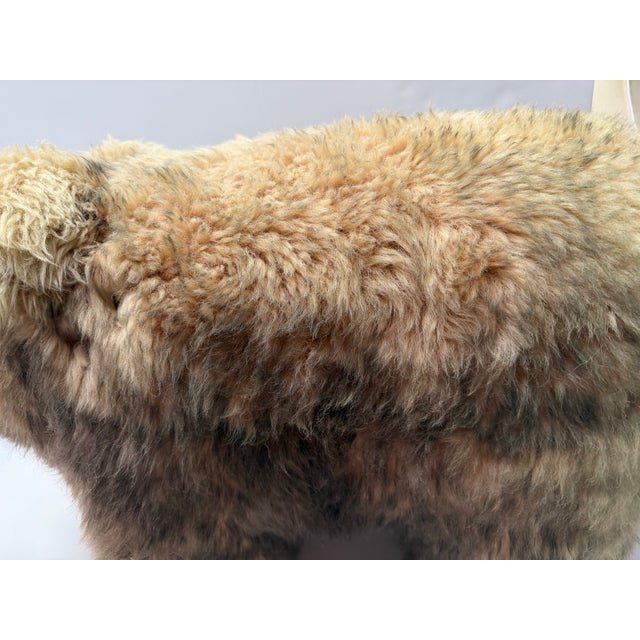 1960s Park Ave Scully & Scully Plush Bear Lambs Wool Foot Stool Ottoman 1950s Luxury For Sale - Image 5 of 14