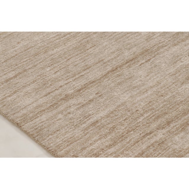 2020s Contemporary Oversized Textural Linen Rug by Rug & Kilim, India, Sand Brown For Sale - Image 5 of 9