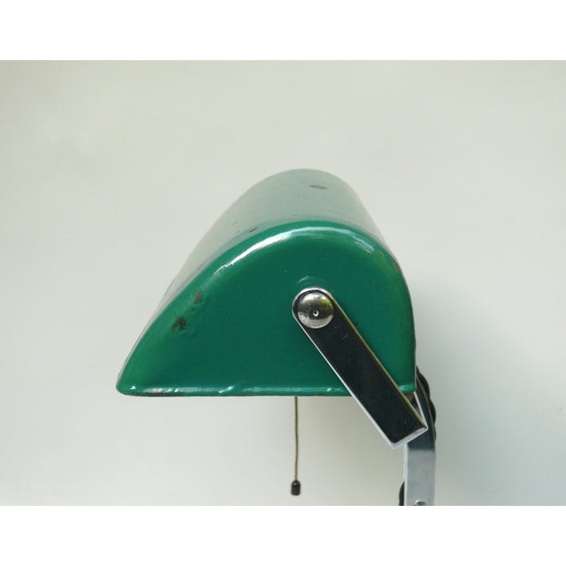 Art Deco Bankers Lamp in Chrome-Plated and Green Enameled Shade, 1920s For Sale - Image 13 of 18