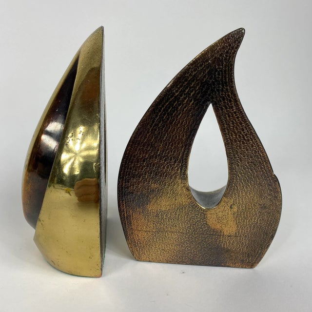 Modern Vintage 1950s Modern Brass Bookends by Ben Seibel - a Pair For Sale - Image 3 of 7