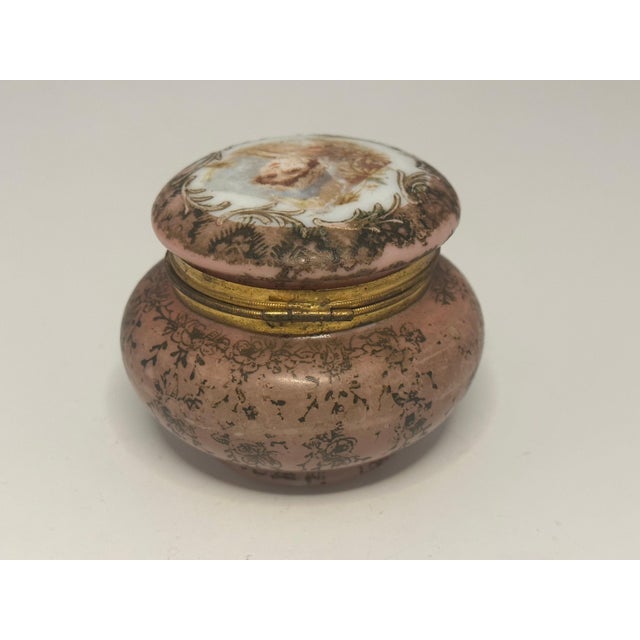 Early 20th Century Wavecrest Nakara Opaline Dresser Box: Antique Portrait, Gold Floral For Sale - Image 5 of 10