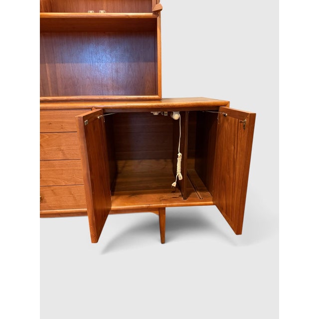 1960s Kipp Stewart for Drexel Declaration Two Piece Walnut Credenza Hutch For Sale - Image 12 of 17