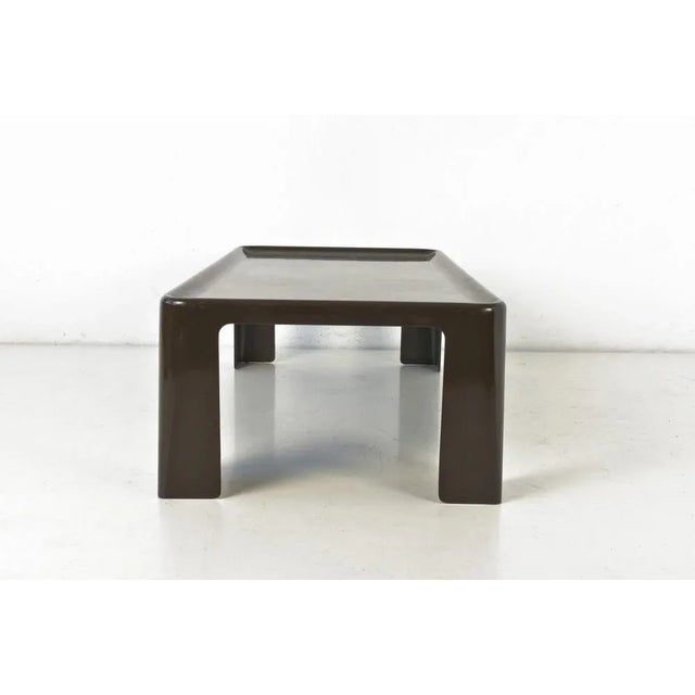Side table amanta designer: mario bellini year: 1966 manufacturer: b+b italia country: italy measurements: h 35 cm w 120...