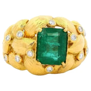 Vintage Etruscan-Style 18K Gold Emerald and Diamond Ring