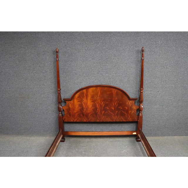 Late 20th Century Thomasville Queen Size Mahogany Four Poster Bed With Flame Mahogany Headboard For Sale - Image 5 of 12