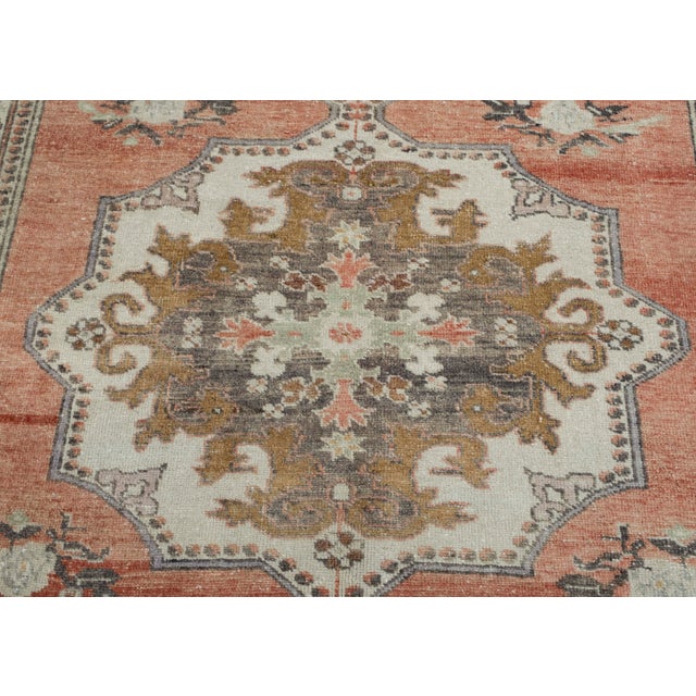 Turkish Vintage Rug 4'9" x 7'3" #17802 For Sale In Houston - Image 6 of 8