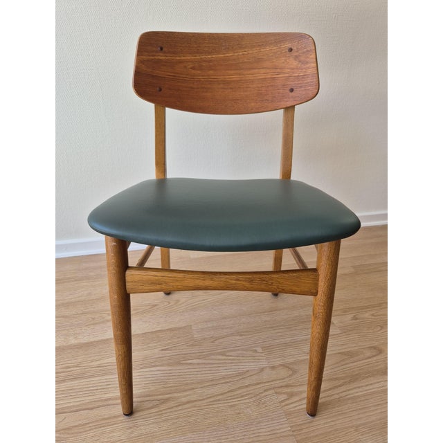 1960s Vintage Teak and Oak Chairs, 1960s, Set of 4 For Sale - Image 5 of 8