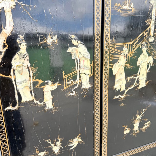 Chinese Chinese Hand Painted and Mother of Pearl Room Divider/Screen - 4 Panels For Sale - Image 3 of 12
