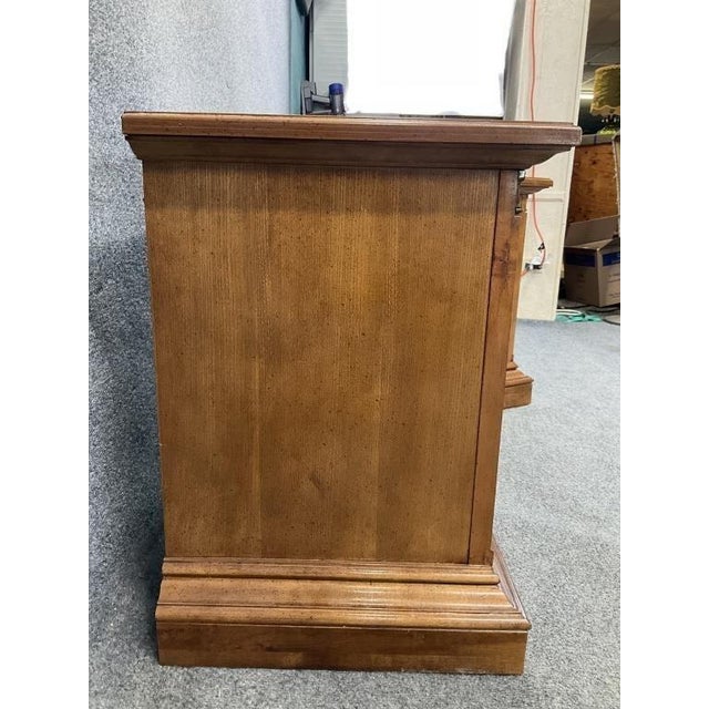 Traditional Vintage Stanley Regency Nightstands, Solid Wood, Brass Hardware, Pair For Sale - Image 3 of 9