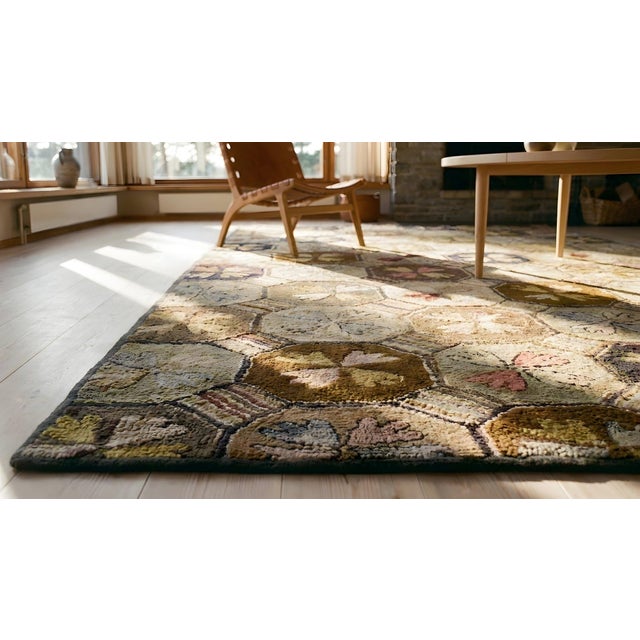 1900s Multicolor Geometric Antique American Hooked Rug 4'2" X 8'10" Handknotted Wool Carpet For Sale - Image 9 of 9