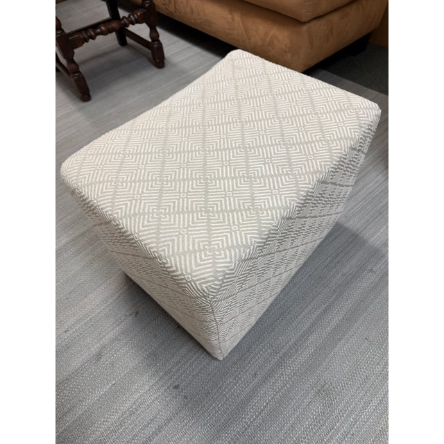 Plantation (Arden Home) Lounge Chair + Ottoman, Set For Sale - Image 4 of 12