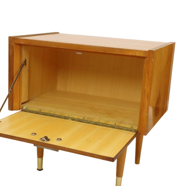 Vintage Rockabilly Nightstands in Light Wood, 1970s, Set of 2 For Sale - Image 10 of 18
