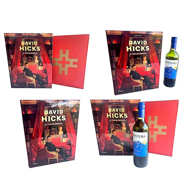 Offered is a smashing 1st edition design book,"David Hicks: A Life of Design", by his son, Ashley Hicks. This classic of...