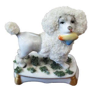 Mid 19th Century Chelsea Porcelain Hunting Dog With Bird