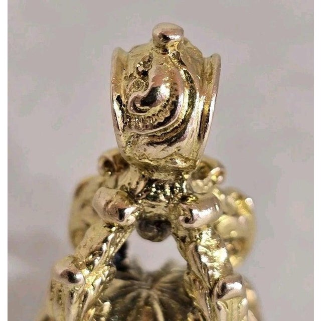 Brown Mid-Century 9ct Yellow Gold Seal Novelty Charm, London, 1970 For Sale - Image 8 of 15
