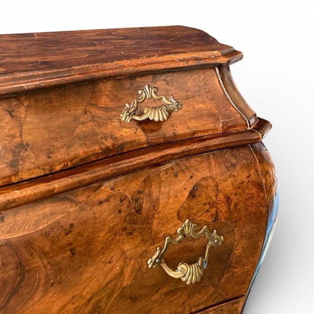 Vintage Italian Olive Burl Bombé Chest For Sale - Image 11 of 11
