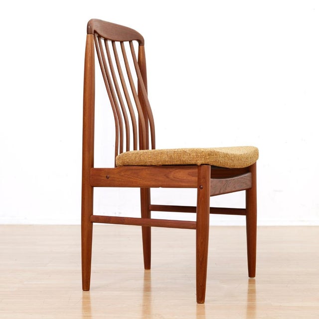 1970s Set of Six Danish Design Teak Dining Chairs Attributed to Benny Linden For Sale - Image 9 of 12