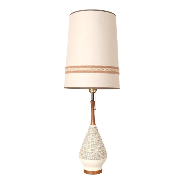 Vintage Quartite Creative Corp Ceramic Lamp For Sale