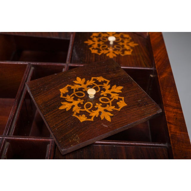 Biedermeier Sewing Worktable in Mahogany, 1850 For Sale - Image 6 of 17