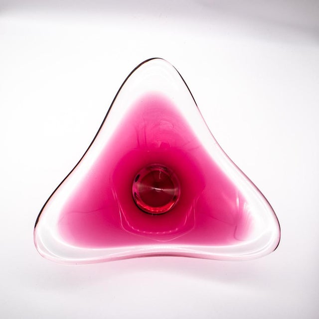 Paul Kedelv Scandinavian Pink Glass Bowl by Paul Kedelv for Flygfors, 1960s For Sale - Image 4 of 5