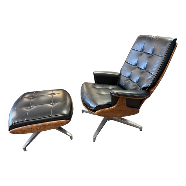 Mid Century Modern Attributed Heywood Wakefield Naugahyde Swivel Lounge Chair With Ottoman Model 710d 1960’s For Sale