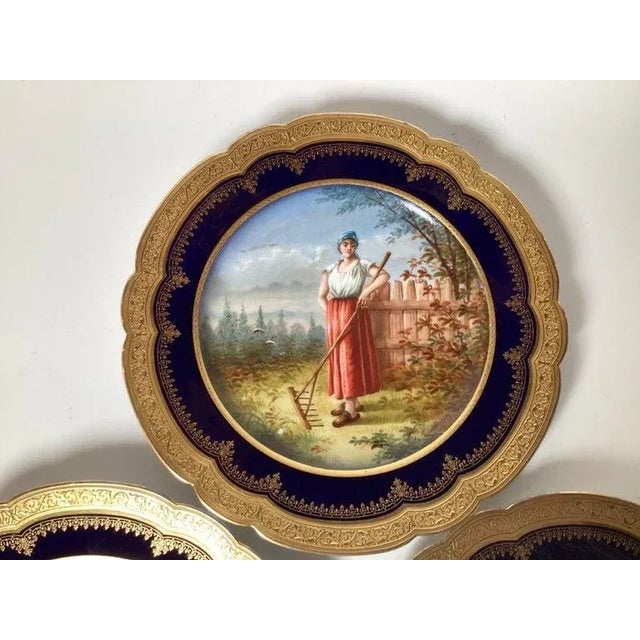 Manufacture de Sevres A Set of Three 1840's Sevres Porcelain Cabinet Plates For Sale - Image 4 of 12