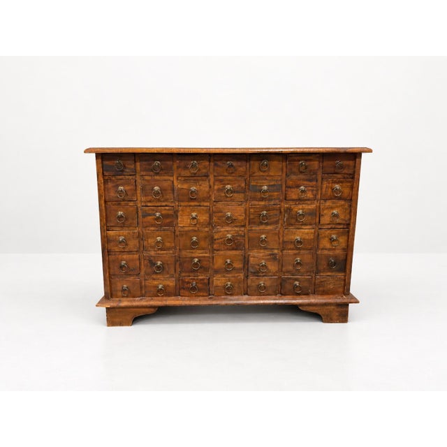Apothecary Pharmacy Chest of Drawers Cabinet, in Good conditions. Designed 1990 to 1999