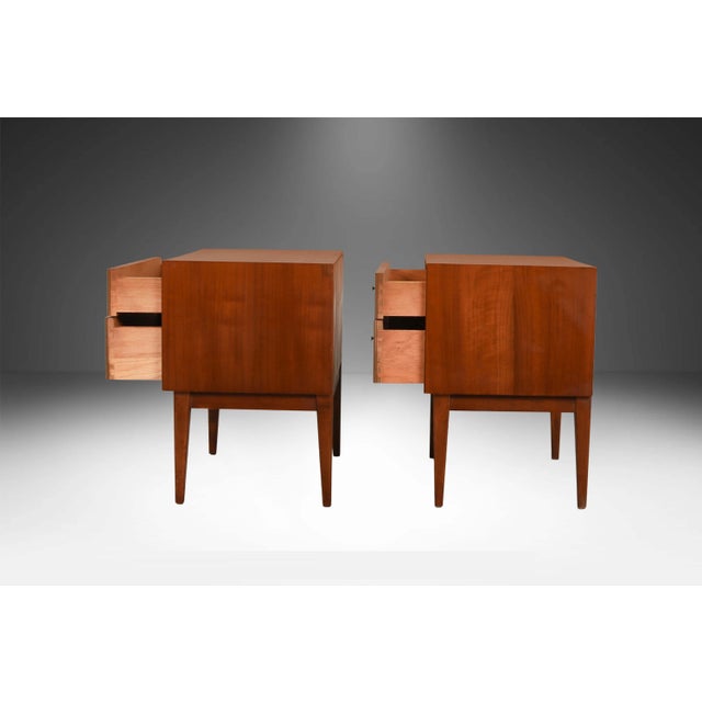 1970s Pair Mid-Century End Side Tables Nightstands American of Martinsville For Sale In Baltimore - Image 6 of 13