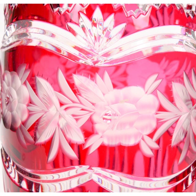 Glass Val Saint Lambert Cut & Etched Glass Vase With Floral and Foliate Decoration For Sale - Image 7 of 9