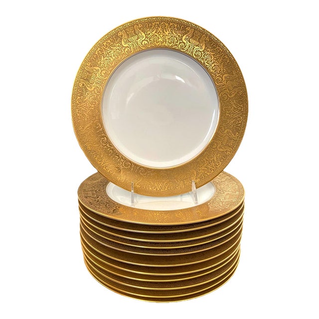 1910s Edwardian Heinrich & Co Selb Bavaria Heavy 22k Gold Encrusted Set 12 Dinner Plates 6304 For Sale